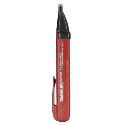 voltage detector